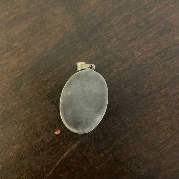 Vintage sterling and green stoned pendant - Picture 2 of 3